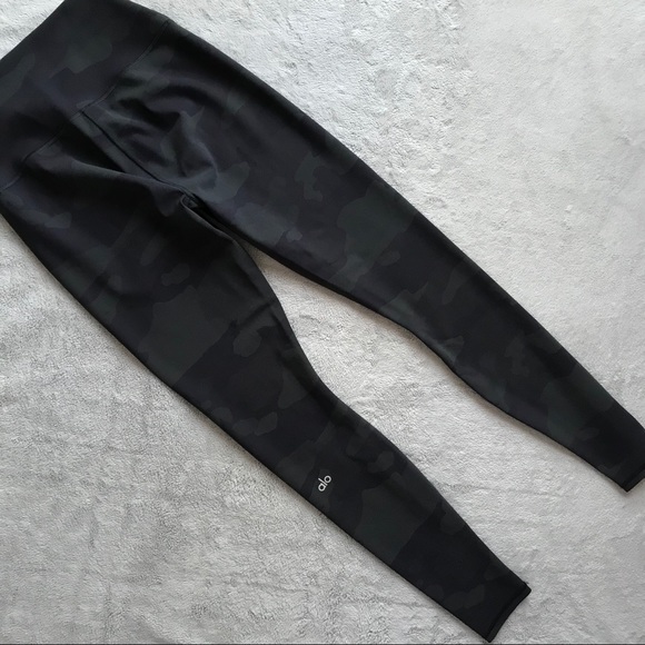 ALO Yoga Pants - ALO Yoga High Waist Vapor Legging Hunter Camo